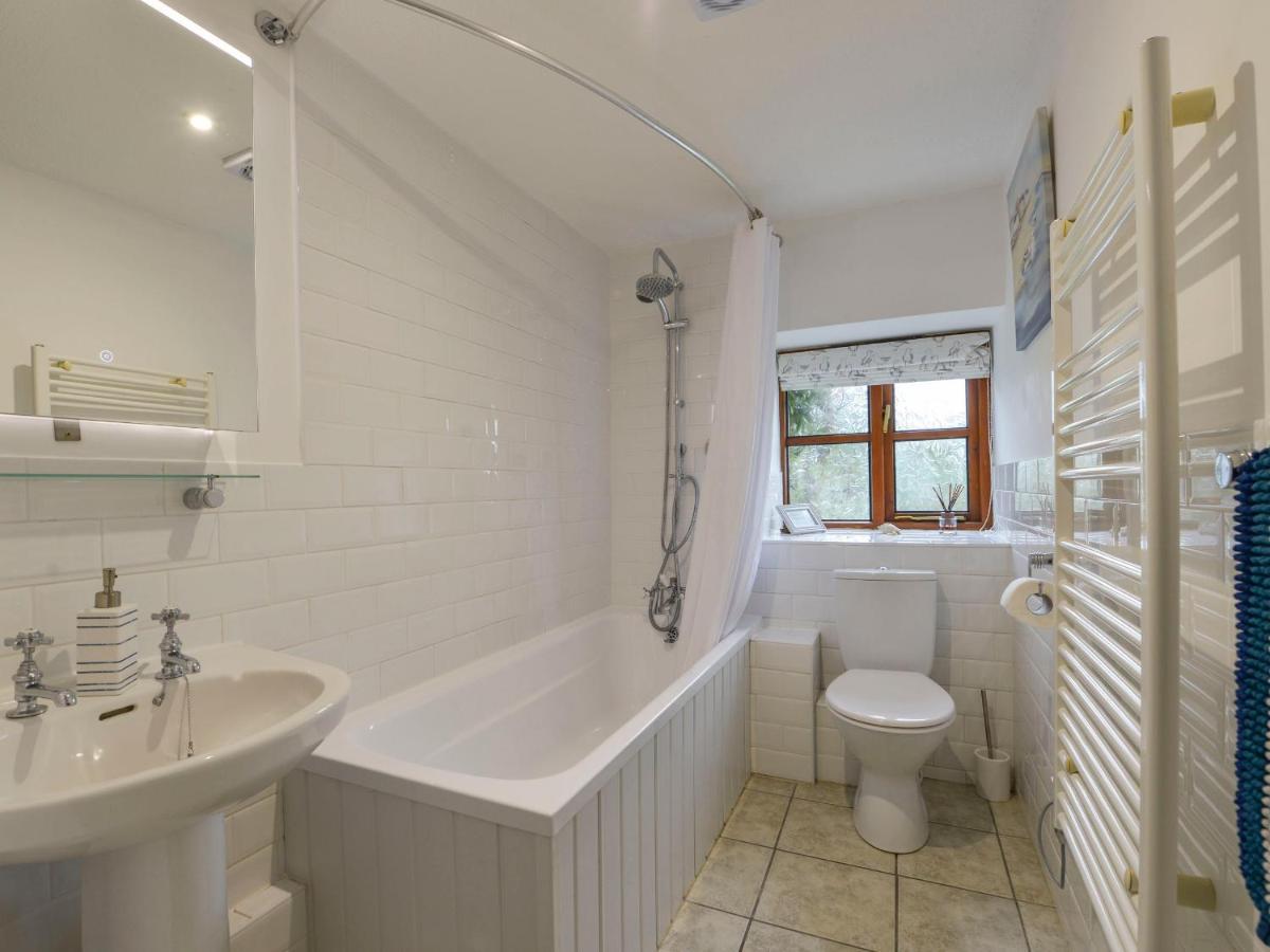 Lily Cottage Лу Экстерьер фото