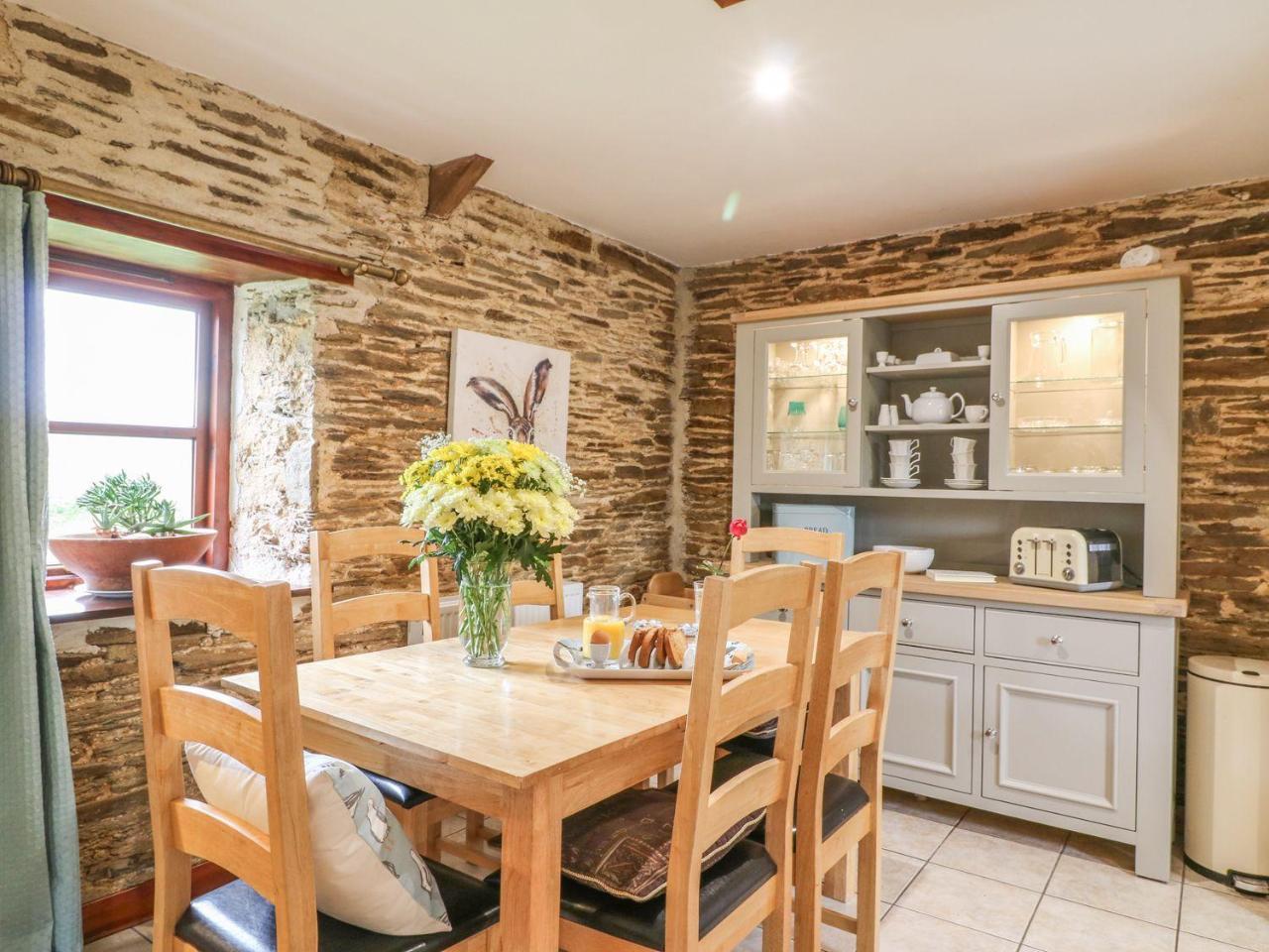 Lily Cottage Лу Экстерьер фото